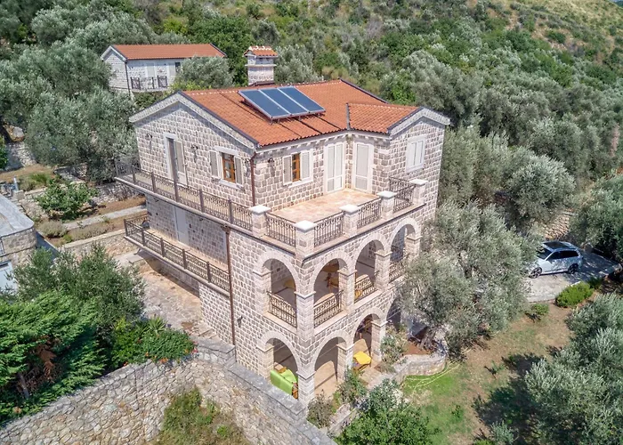 Villa Olive Grove
