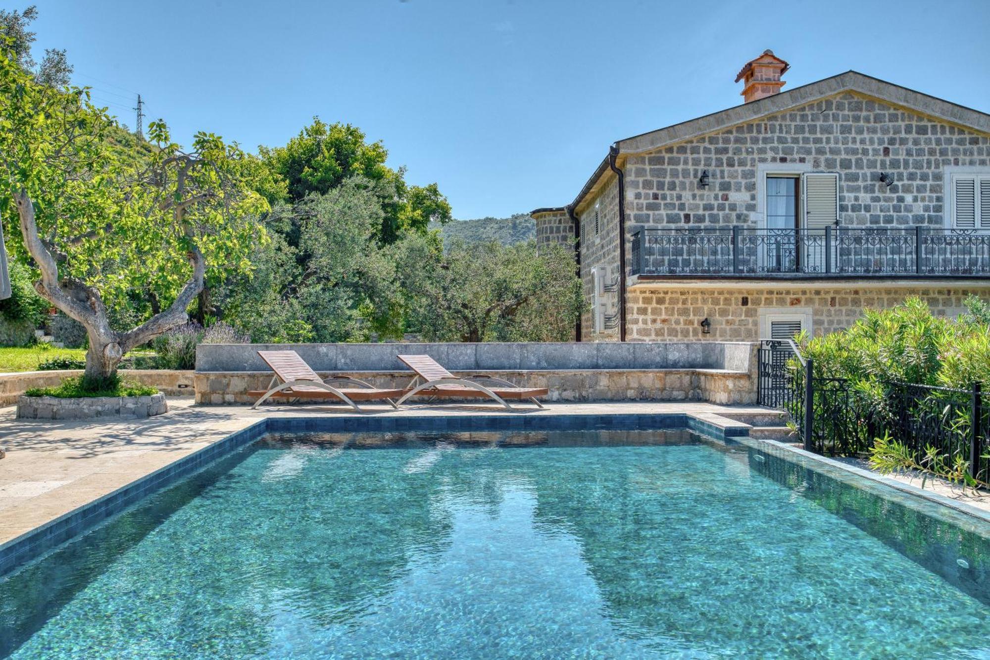 Villa Olive Grove Budva